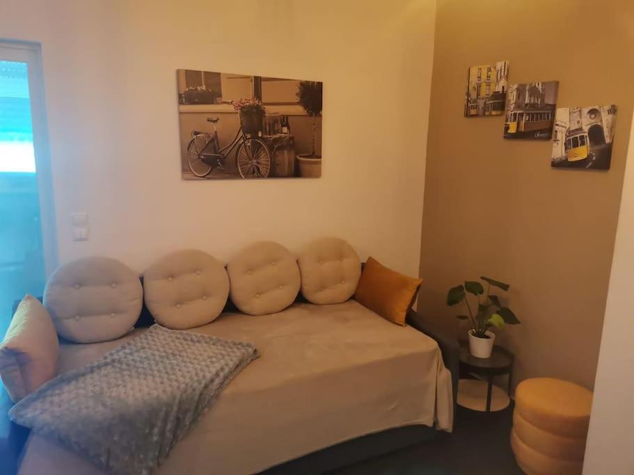 Enjoy Lisboa! - Near Metro Apartment Amadora Exterior photo